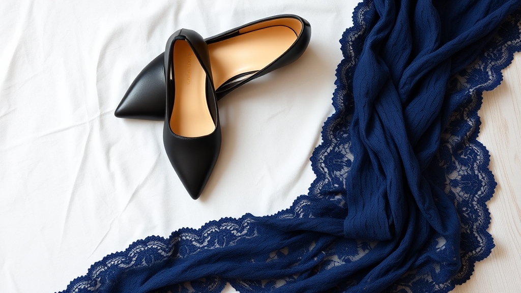 czarne buty podnoszą niebieską sukienkę