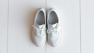 Jakie buty do garnituru sportowego? Stylowe i wygodne modele!